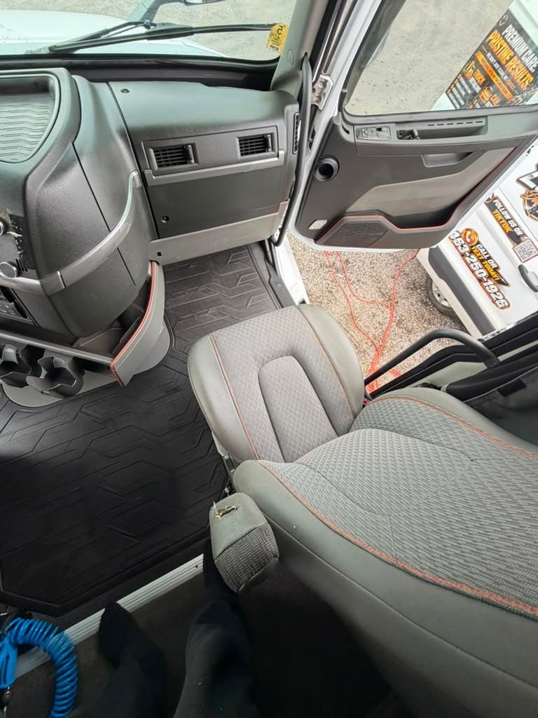 Luxe Detailing Team Work